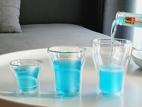 双层玻璃啤酒杯